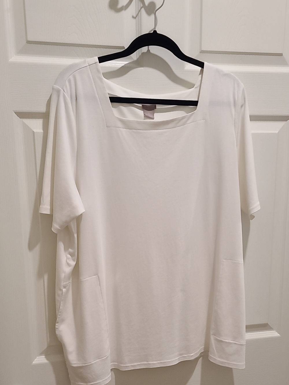 Chico's White Square-Neck Short Sleeve Pocket Top